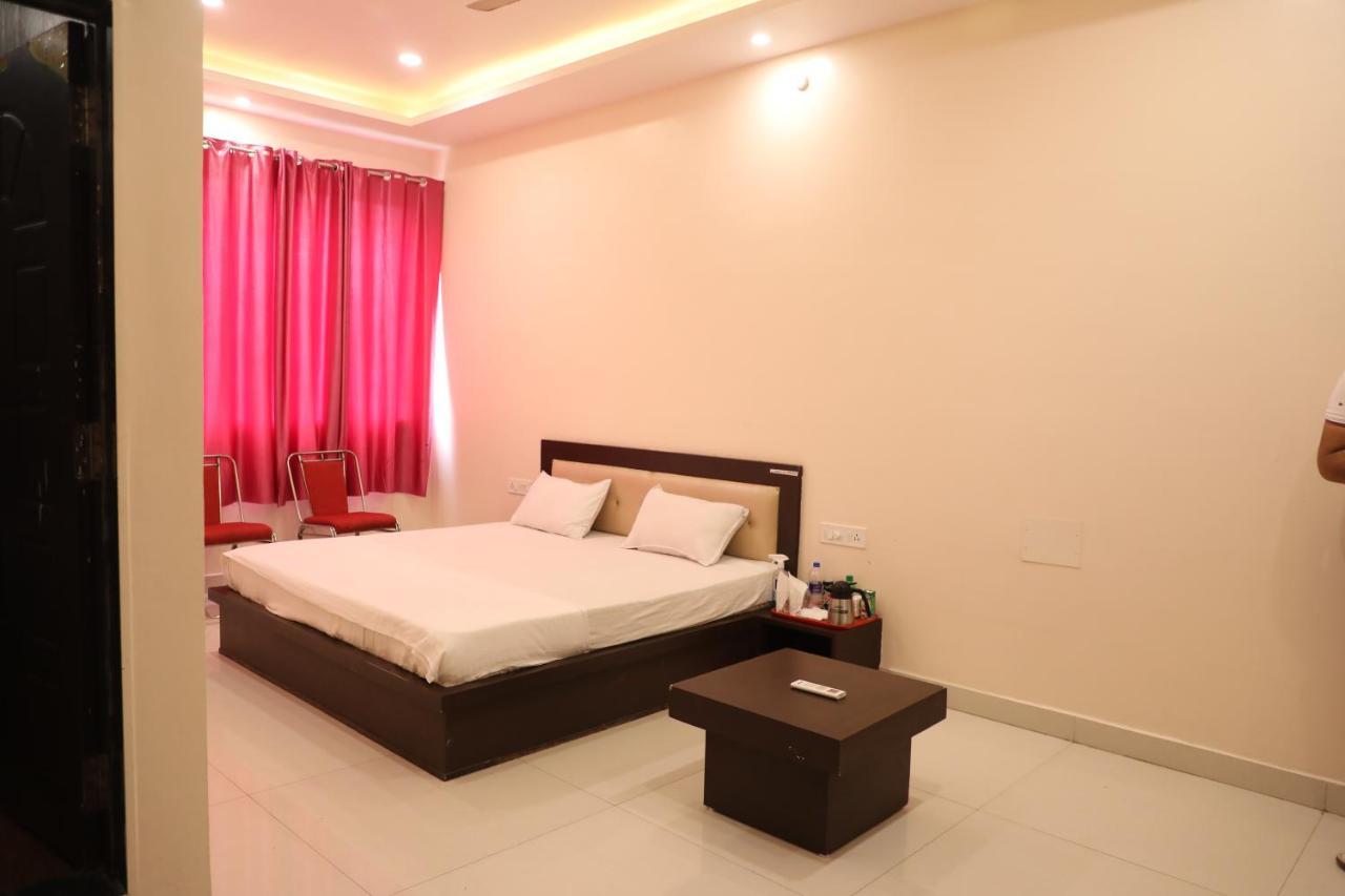 Hotel Shri Siddhivinayak Bina-Etawa Esterno foto